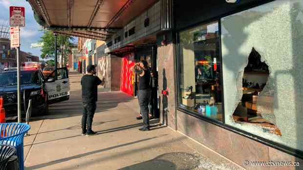 1 man dead, 11 people wounded in Minneapolis shooting