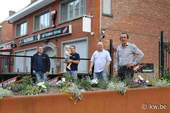 Loodzware plantenbak beschermt terras van Gasthof Wildenburg in Wingene tegen auto's