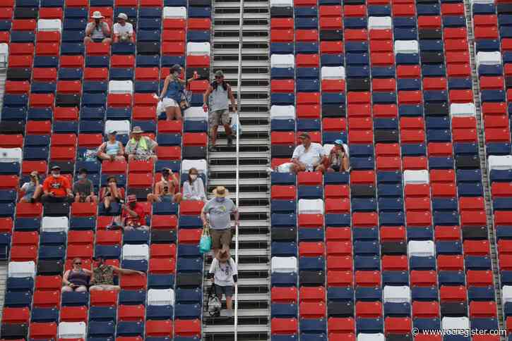 NASCAR race at Talladega Superspeedway delayed by rain