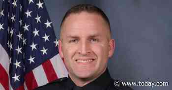 1 of 3 Louisville police officers in Breonna Taylor case to be fired, mayor says