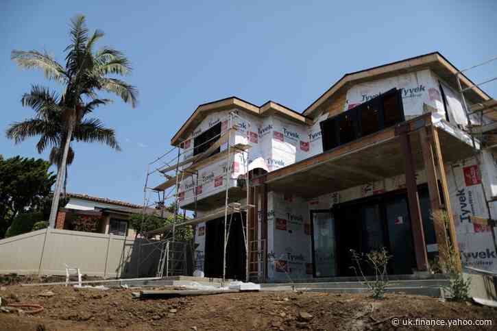 U.S. home sales tumble to 9-1/2-year low; price growth slows