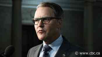 Manitoba to build outdoor shelters for personal care home visits