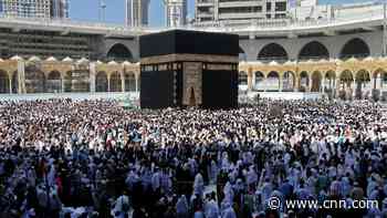 Saudi Arabia bans international Hajj pilgrims