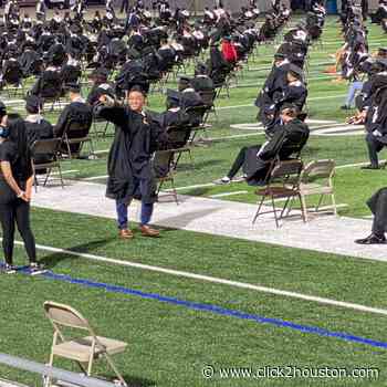 GALLERY: Here are 27 photos of Houston-area students celebrating their graduations - KPRC Click2Houston