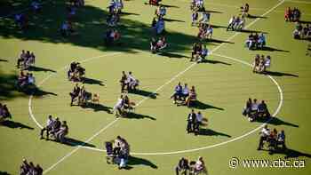 German region renews COVID-19 lockdown, several U.S. states report record daily increases