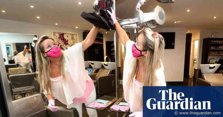 Reopening of pubs, restaurants and hairdressers not risk free, say top advisers