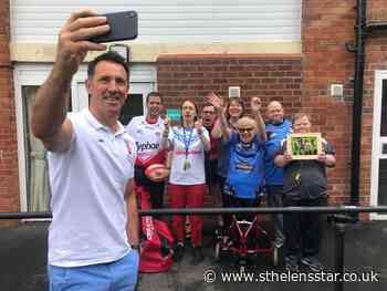 Paul Sculthorpe visits residents at Mill Point St Helens - St Helens Star
