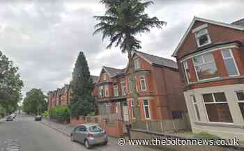 Masked man attacked friend with dumbbells