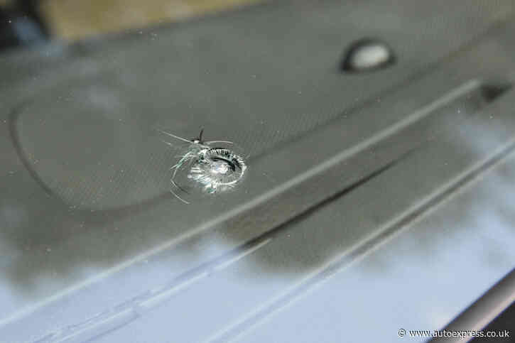 Guide to car windscreen repair and car window replacement