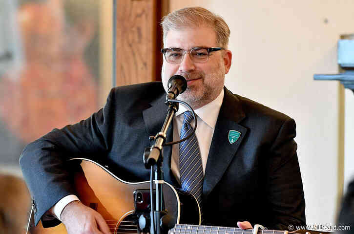 ‘Heartache Medication’ Songwriter Barry Dean Pushes New Wheelchair Tech