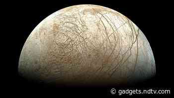 NASA Researchers: Ocean on Jupiter's Moon Europa May Be Able to Sustain Life
