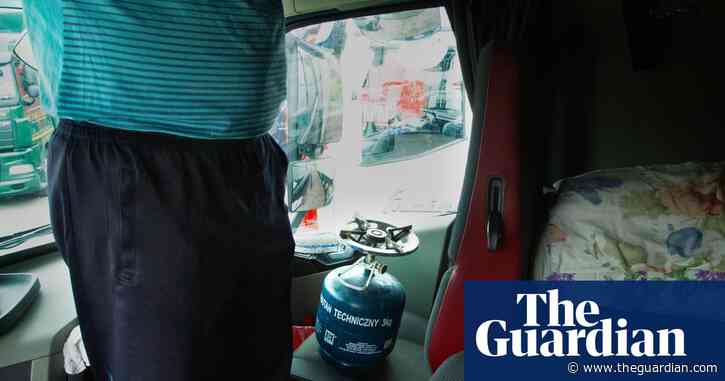 Lorry drivers from outside EU 'exploited' in lockdown delivery surge