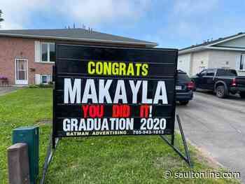 Lawn Signs – The New Way To Celebrate Grads and Birthdays