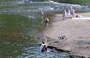 People spotted in open water at Clifton Country Park near where teenager drowned
