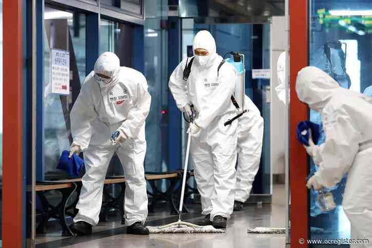 U.S. virus cases near an all-time high as governors backtrack