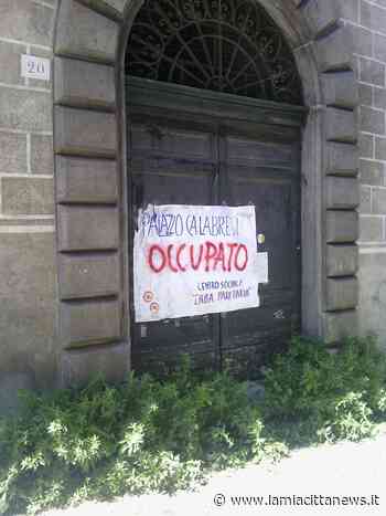 “Palazzo Calabresi occupato”, vincono i cittadini: il comune taglia l’erba e ripulisce l’area - La mia città NEWS