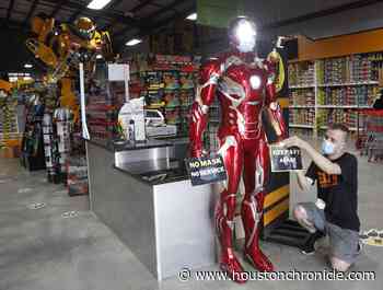 Business boomed at Houston fireworks stores on season’s first day - Houston Chronicle