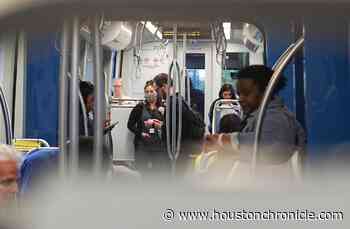 Metro makes masks mandatory on its Houston-area buses and trains - Houston Chronicle