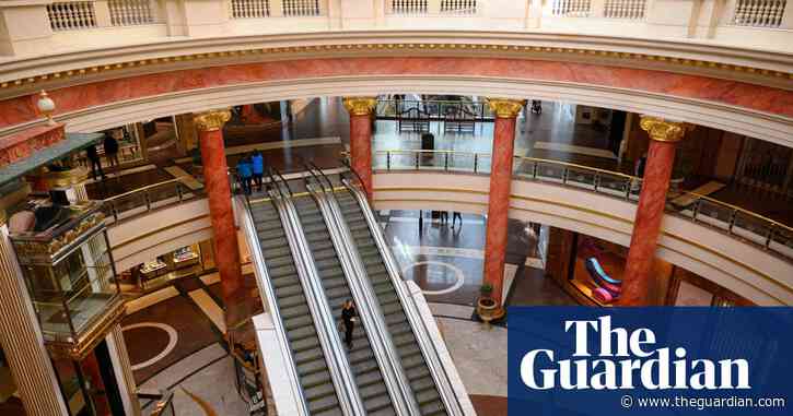Shopping centre owner Intu collapses into administration