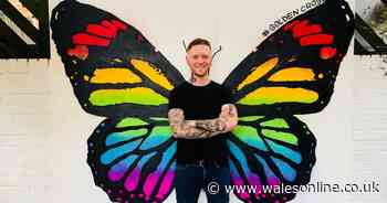 The artist reveals a new portrait in the list