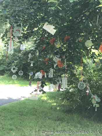 Westbrook community raise a cheer with positive messages in tree - Warrington Guardian