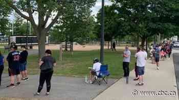 Hours-long lines for COVID-19 testing in Kingston, Ont., following outbreak