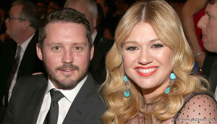 Kelly Clarkson Thanks Estranged Husband Brandon Blackstock After Winning a Daytime Emmy