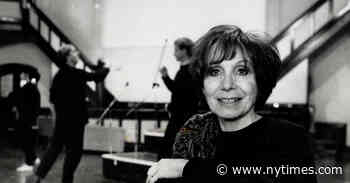 Elly Stone, 93, Distinctive Singer in ‘Jacques Brel’ Revue, Dies