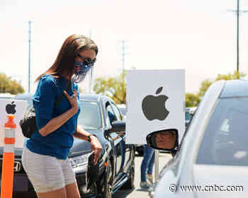 Apple to re-close seven stores in Houston because of Covid-19 spikes - CNBC