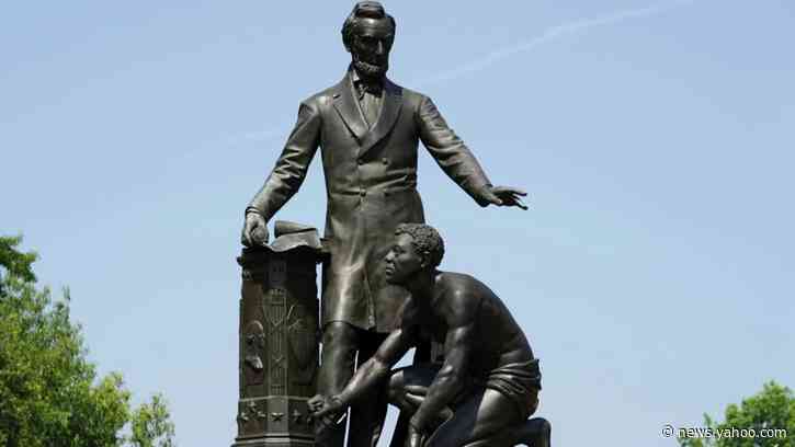 Fight to topple Lincoln statue rages in DC