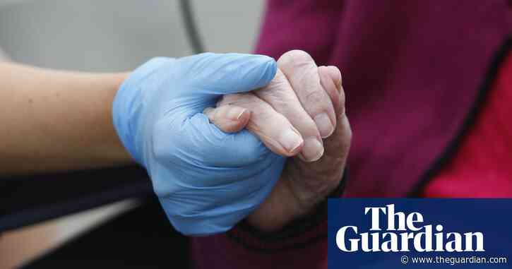 Covid-19: risk of death in UK care homes 13 times higher than in Germany