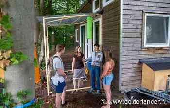 Op de pedalen voor de tiny house route