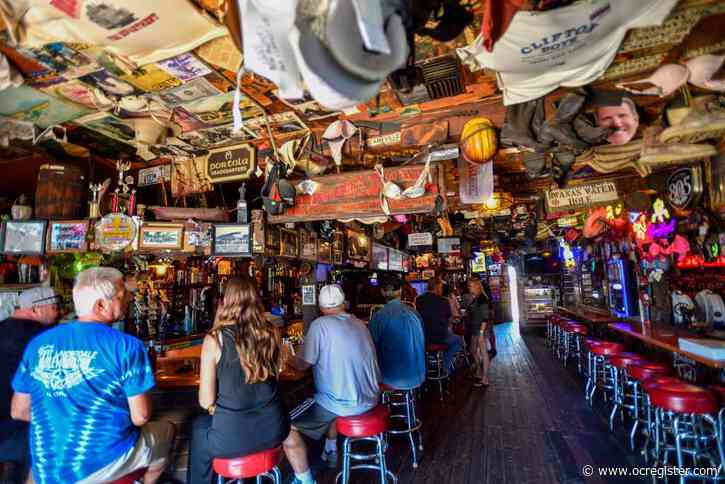 As coronavirus cases surge, Gov. Newsom orders bars to close in Los Angeles and 6 other counties, recommends closures in 8 others