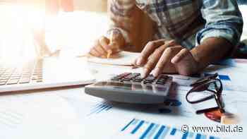 320 000 Verbraucher aus Sparverträgen gekündigt - Sparkassen-Sauerei! - BILD