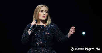 Adele: “Rassismus lebt & ist überall” - bigFM