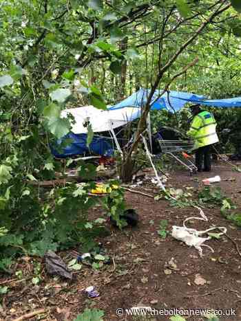 Police called to illegal rave at Moses Gate Country Park - The Bolton News