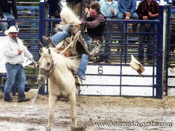 Teulon Rodeo ropes in community - Vulcan Advocate