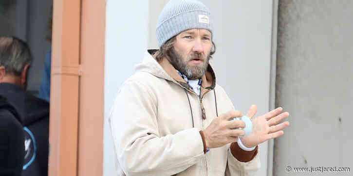 Joel Edgerton Grabs Coffee & Pastries in Sydney