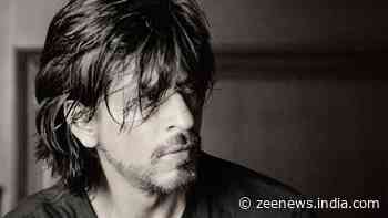 Bollywood news: Shah Rukh Khan completes 28 years in industry, thanks fans as for allowing him to entertain - Zee News