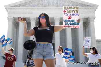 Supreme Court strikes down Louisiana abortion clinic law