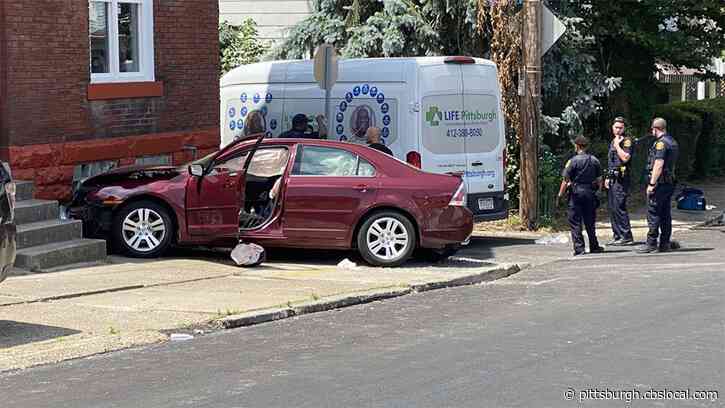 Two Vehicle Accident Leaves Ten People Injured In Knoxville