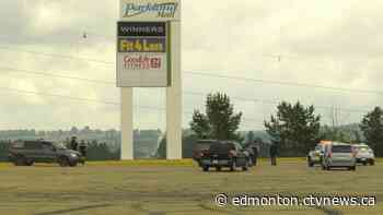 1 man in hospital after Red Deer shooting, RCMP searching for vehicle