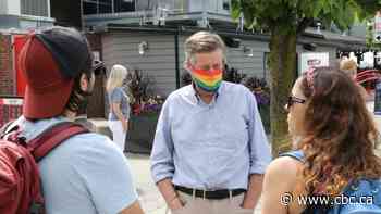 Mayors in Toronto, Hamilton area will ask province to make masks mandatory indoors