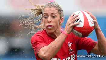 Meet Alecs Donovan, Wales centre and yoga teacher - BBC Sport