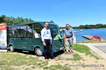 Elektrisch minibusje voor minder mobiele mensen in Gavers