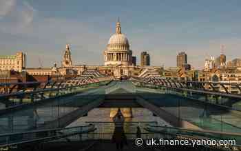 Rebound pushes FTSE 100 to best quarter in a decade