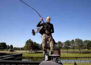 Lex (66) is al veertig jaar schoorsteenveger: ‘Ik heb er een goede boterham aan gehad’