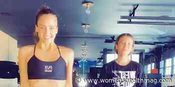 Jessica Alba Shows Off Her Abs Doing The #UnoDosTress TikTok Challenge With Daughter - Women's Health
