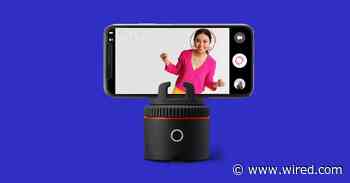 Pivo Pod Review: A Camera Assistant for Aspiring Social Media Stars