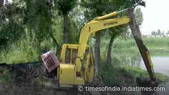 Jammu and Kashmir: Extensive cleaning drive of Srinagar’s Brari Nambal Lake commences